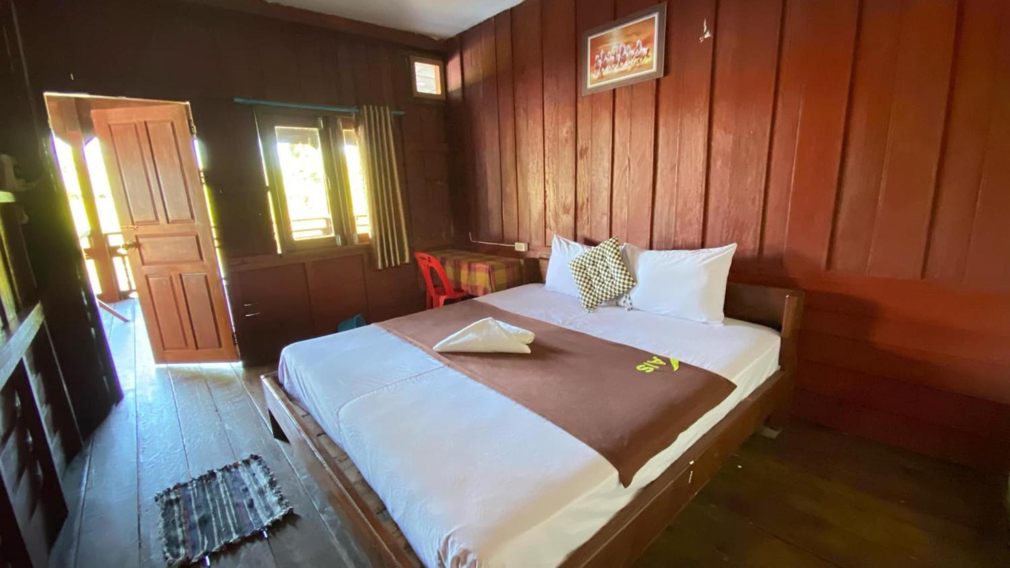 Souksanh River Bungalow Muang Không Exterior foto