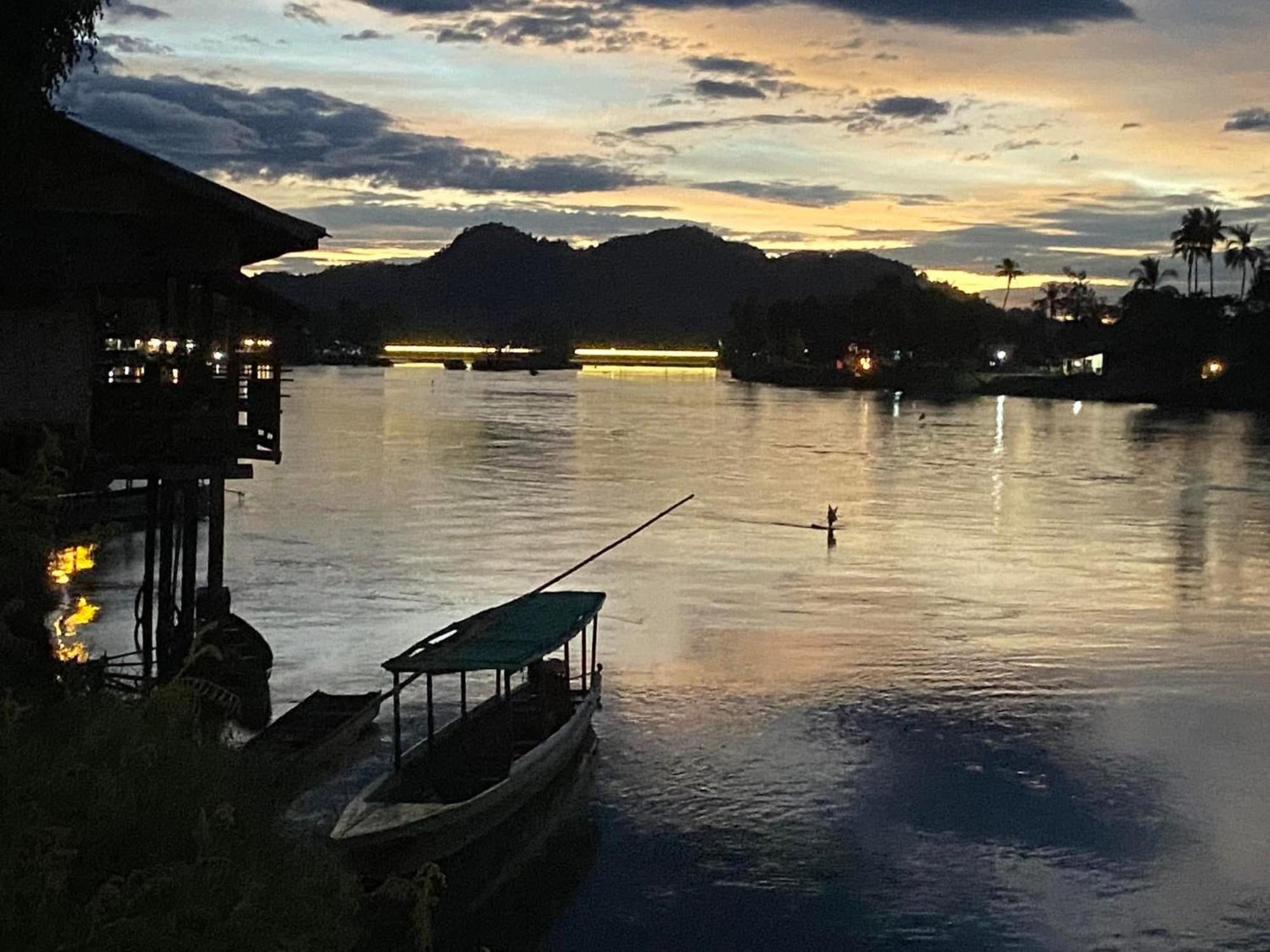 Souksanh River Bungalow Muang Không Exterior foto